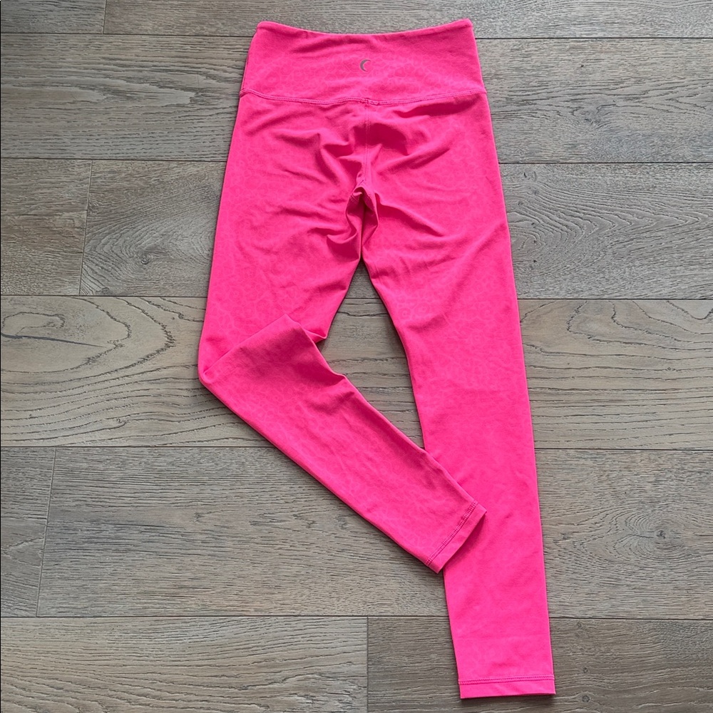 ZYIA Active Hot Pink Leopard Light N Tight  7/8 24" Leggings- 2 - Picture 4 of 12